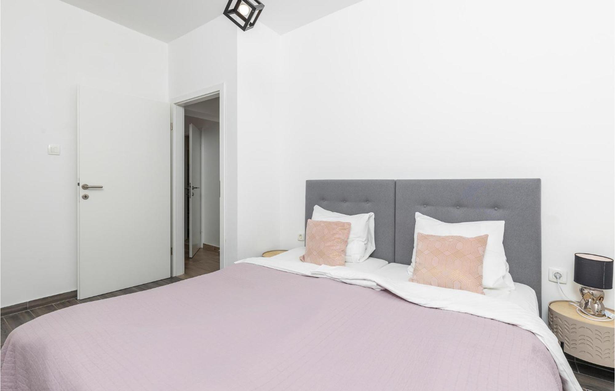 Amazing Apartment In Rijeka With Wifi Exterior photo