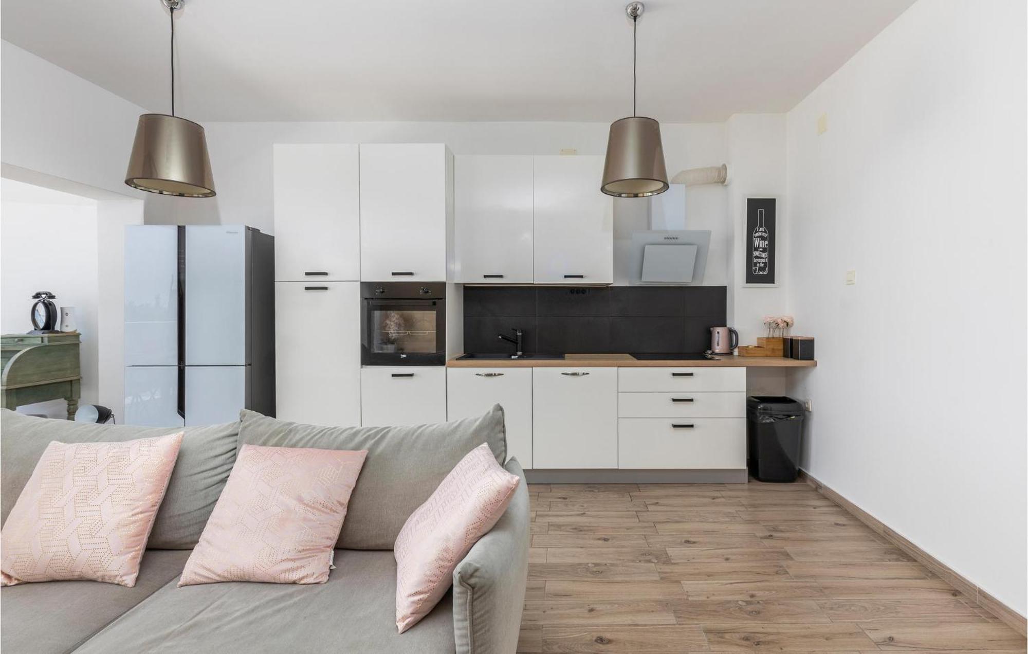Amazing Apartment In Rijeka With Wifi Exterior photo
